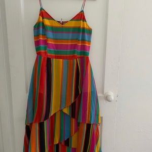 Beautiful and super colorful dress!